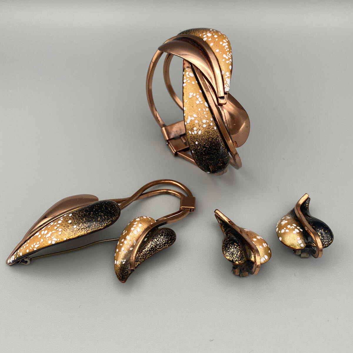 YK Collection(YKコレクション)ヴィンテージコスチュームジュエリーの